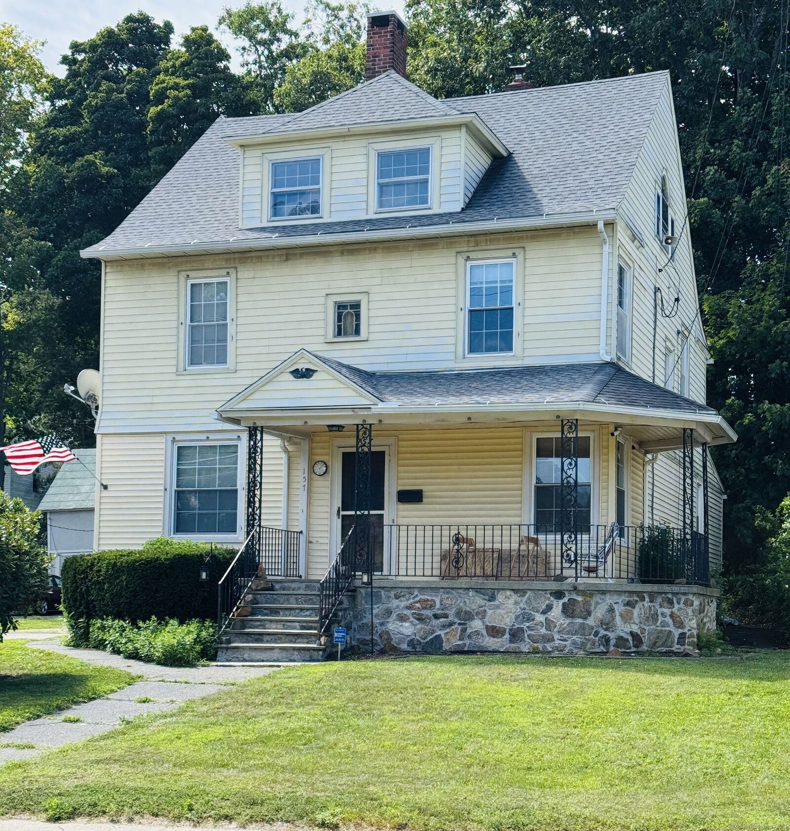 Property Photo:  157 Elm Street  CT 06098 