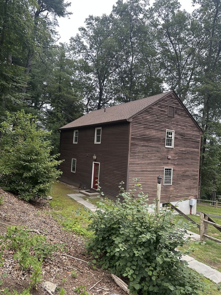 239 Old Farms Road Apt 18A  Avon CT 06001 photo