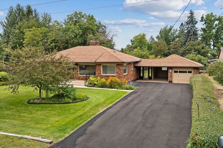 Property Photo:  11512 E Valleyway Ave  WA 99206