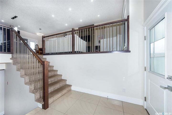Property Photo: 211 Settler Crescent SK S0K 4S2