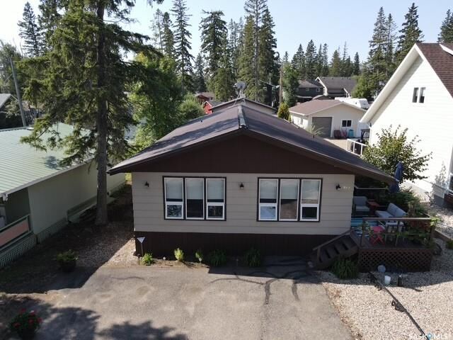Property Photo:  815 Lakeshore Avenue  SK S0A 1S0 