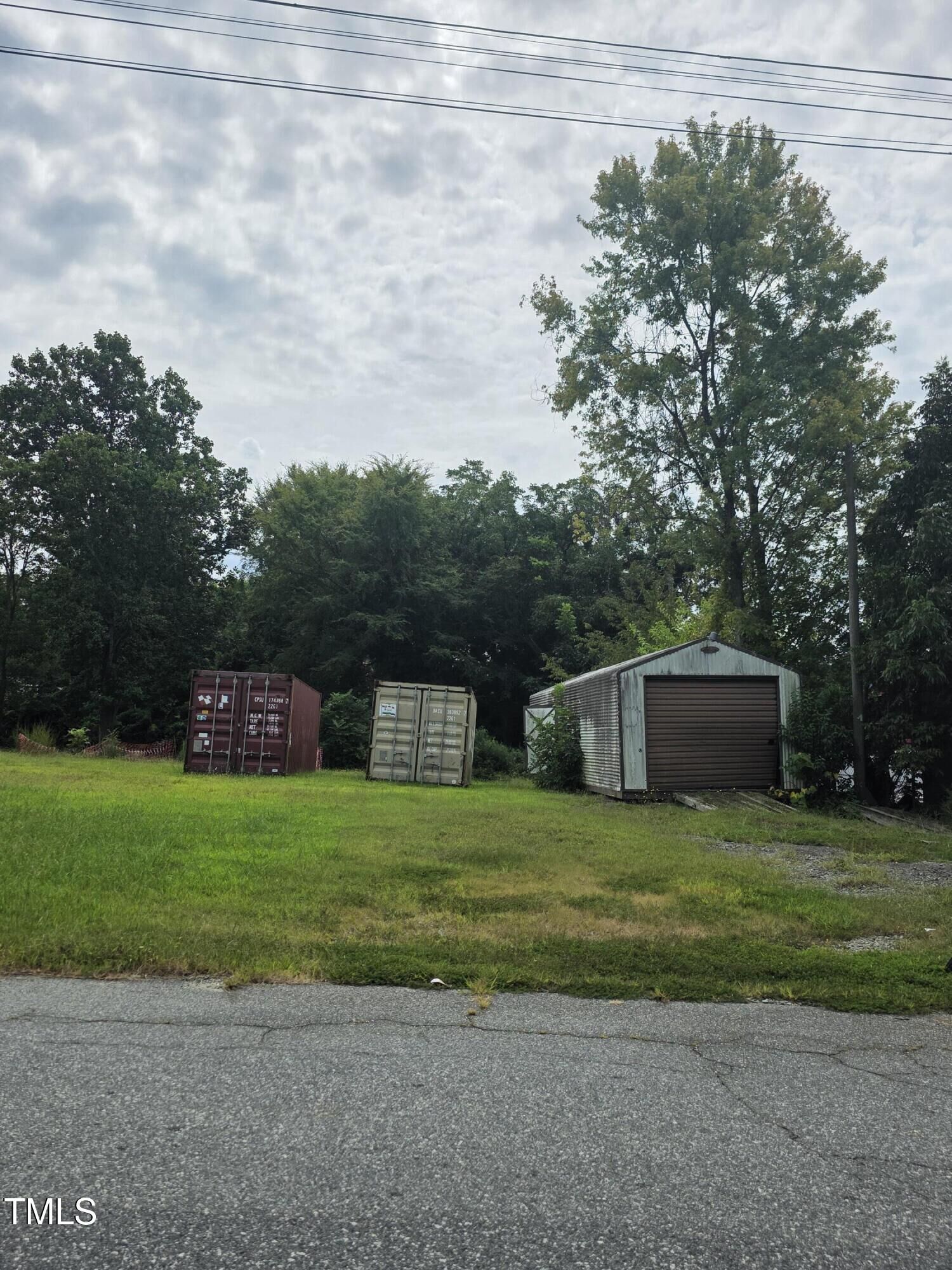 Property Photo:  608 Poplar Street  NC 27253 