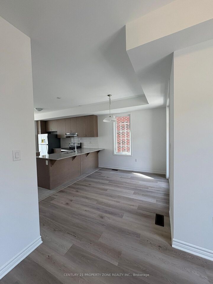 Property Photo: 39 Cullingtree Place ON L7C 3H1