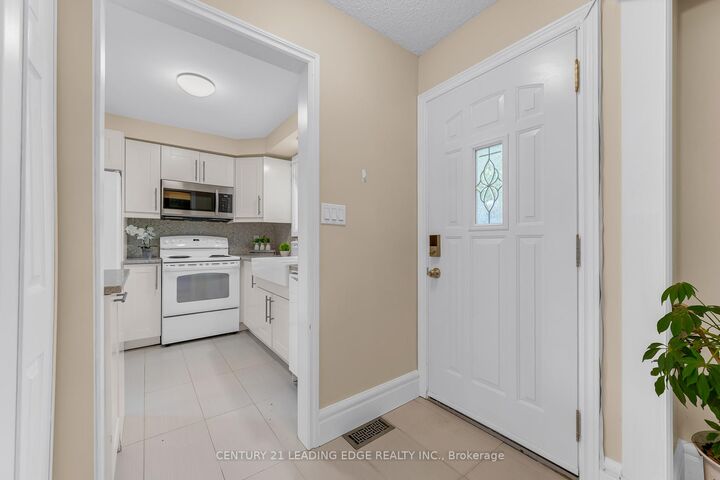 Property Photo: 636 Crescent Road ON L2A 4P8