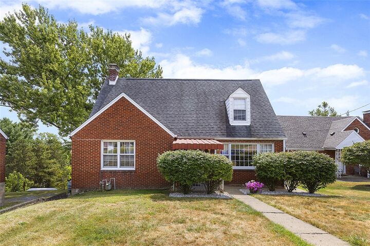 840 Agnew Rd  Baldwin Boro PA 15227 photo