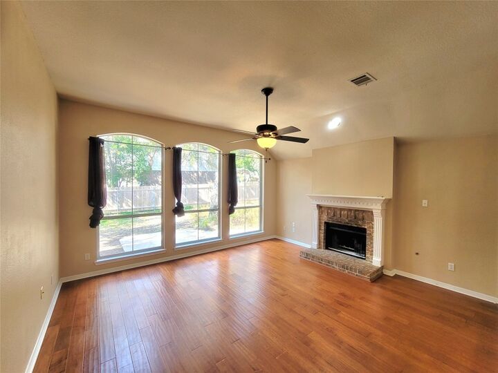 Property Photo:  6405 Dunsmere Court  TX 78749