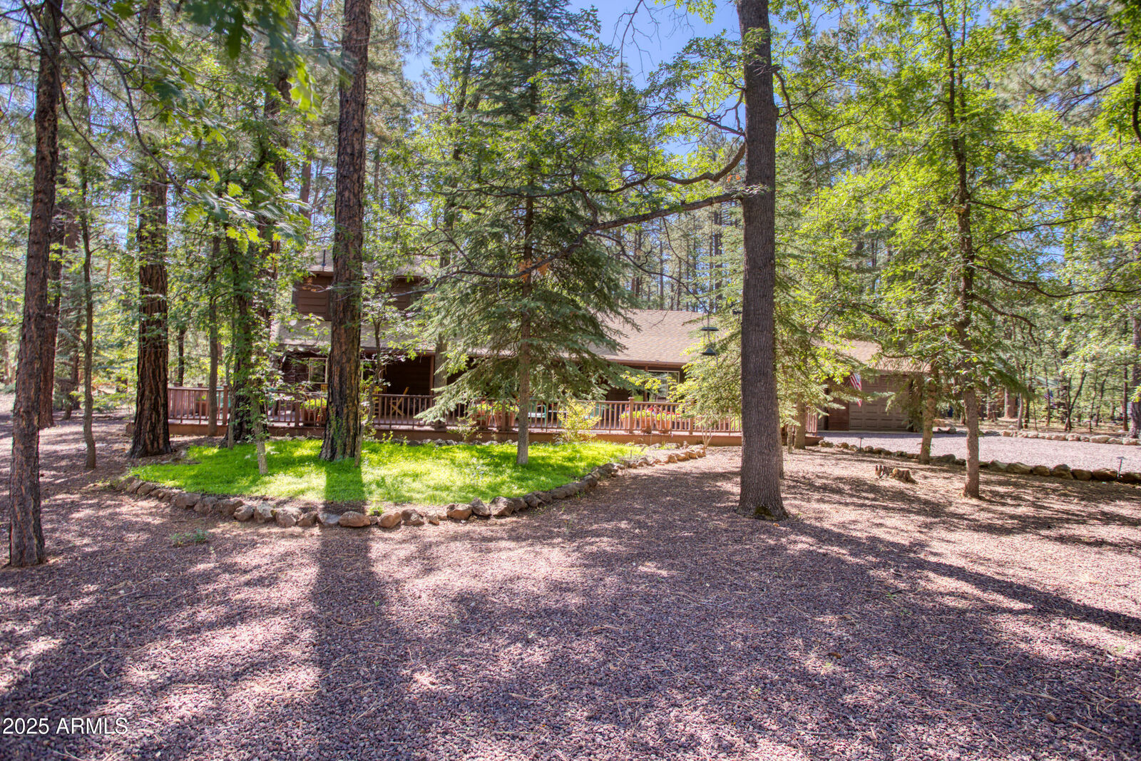Property Photo:  3547 Woodpecker Lane  AZ 85935 