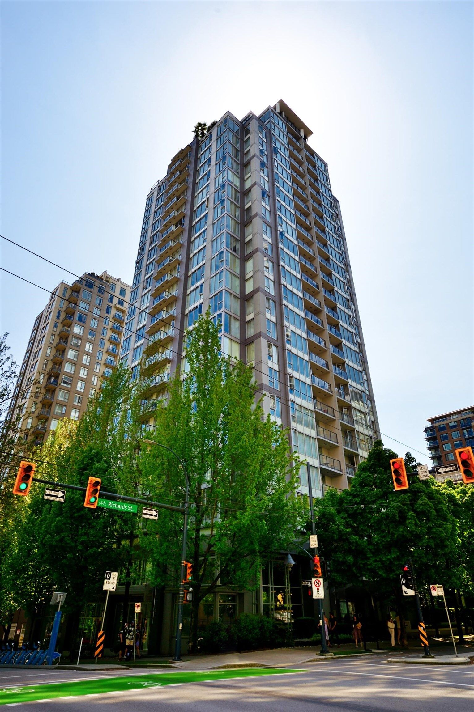 Property Photo:  1010 Richards Street 802  BC V6B 1G2 