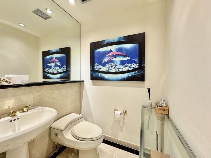 Property Photo:  388 Drake Street  BC V6B 6A8 