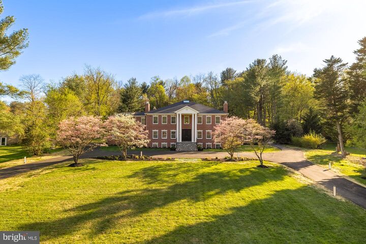 Property Photo:  10821 Barn Wood Lane  MD 20854 
