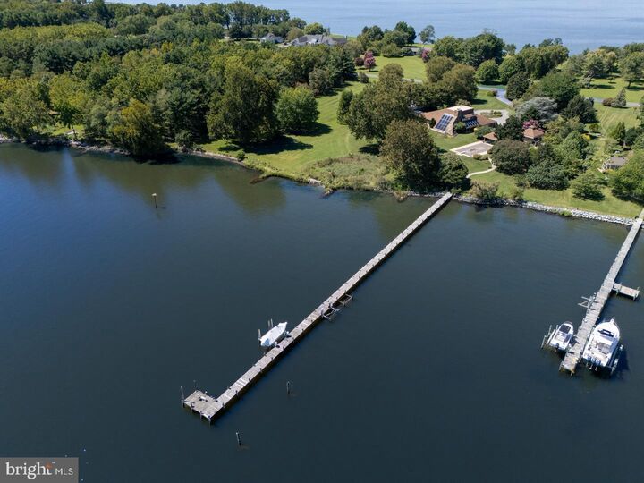 Property Photo:  3207 Bennett Point Road  MD 21658 