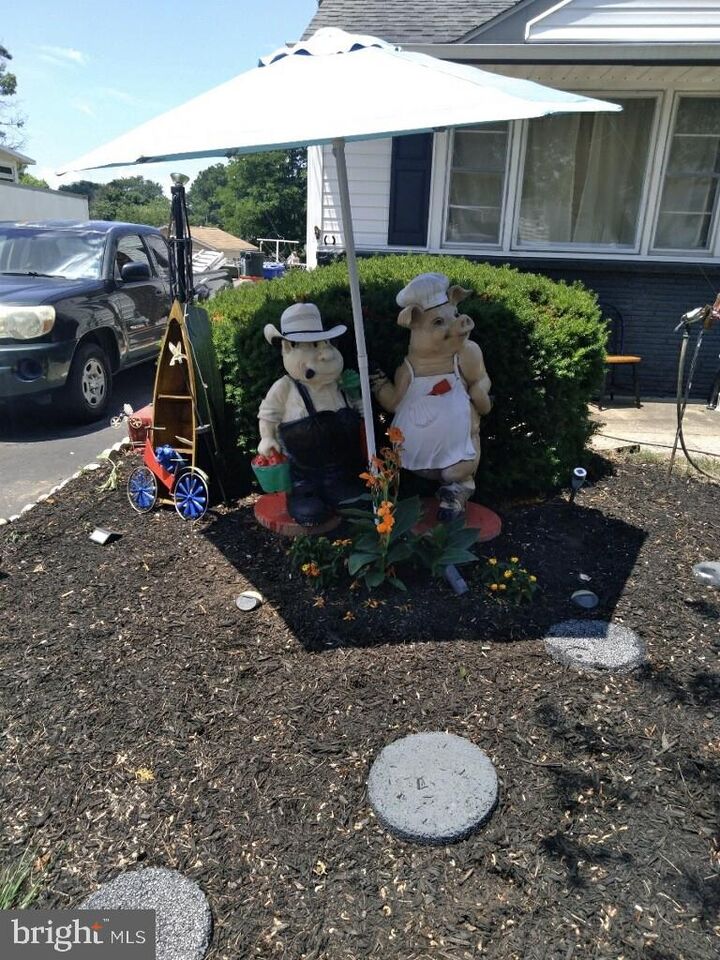 Property Photo:  219 N 2nd Street  NJ 08063 