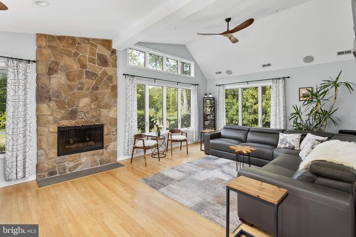 Property Photo:  409 Federal City Road  NJ 08534 