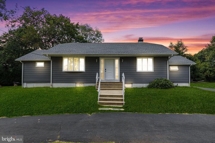 413 Paxson Avenue  Hamilton NJ 08690 photo