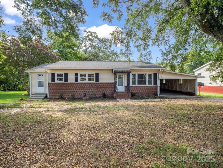 183 Hollywood Street  Forest City NC 28043 photo