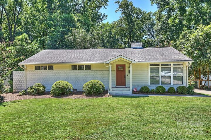 826 Montford Drive  Charlotte NC 28209 photo