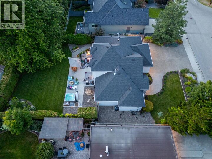 Property Photo: 796 Varney Court BC V1W 3Z2