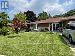 Property Photo:  19 Skyridge Road  ON M1E 4N7 