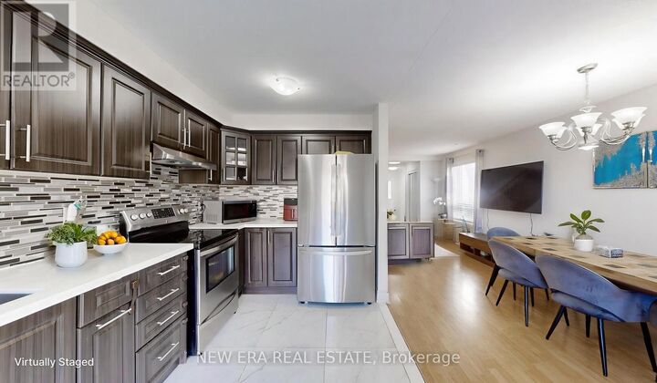 Property Photo: 624 Rossellini Drive ON L5W 1M3