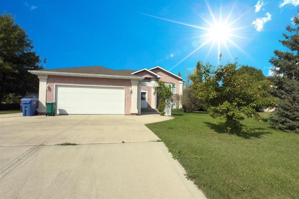 Property Photo: 432 Croteau Street MB R0A 1V0