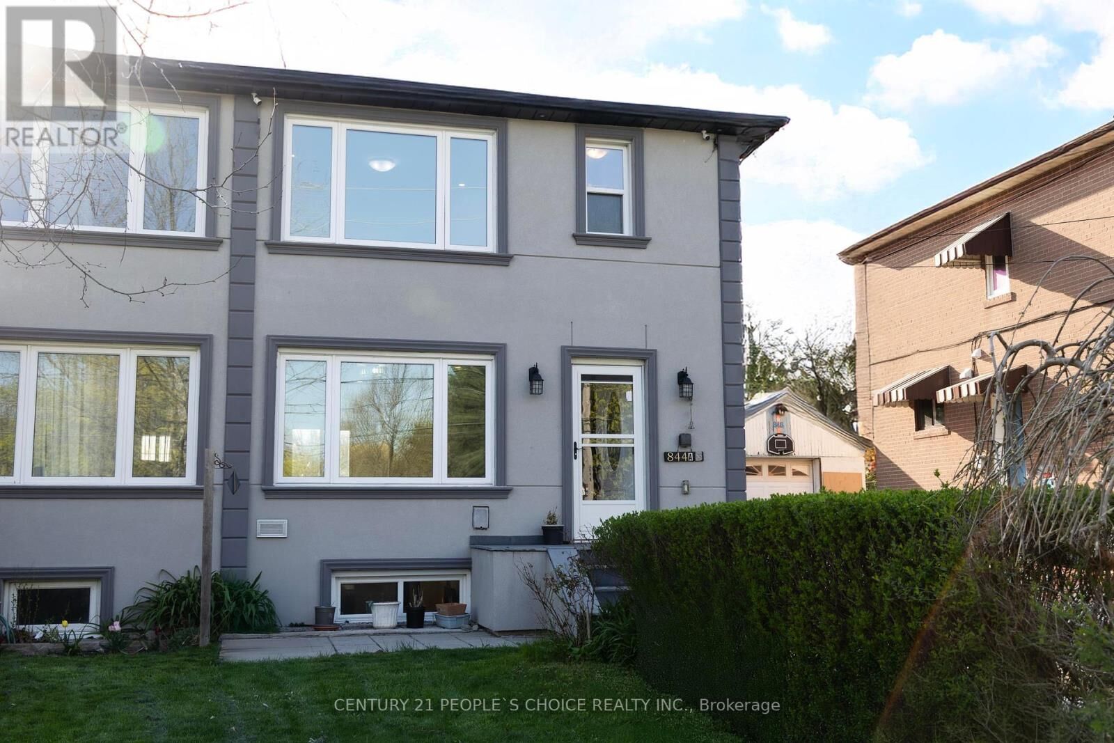 Property Photo:  844A Danforth Road  ON M1K 1H5 
