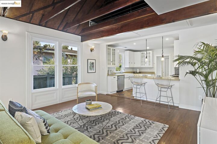 Property Photo:  2439 10th Street B  CA 94710 