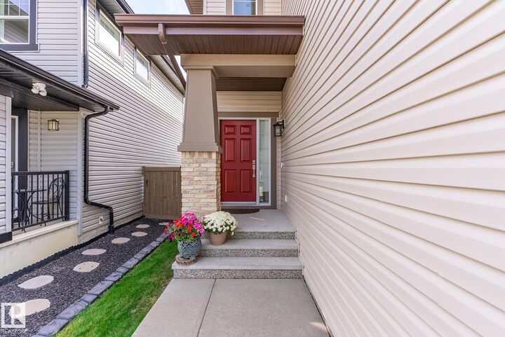 Property Photo: 16737 58B Street NW AB T5Y 0N3