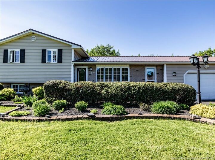 Property Photo: 117 De L'Eglise Avenue NB E4V 1M2