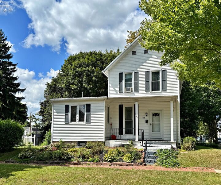 Property Photo:  270 Hedges Street  OH 44883 