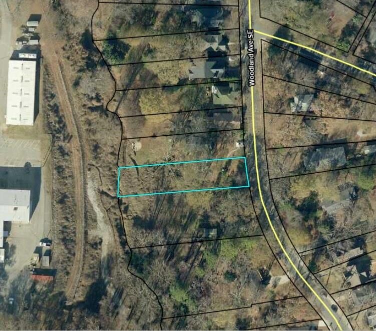 Property Photo: 1139 Woodland Avenue SE GA 30316