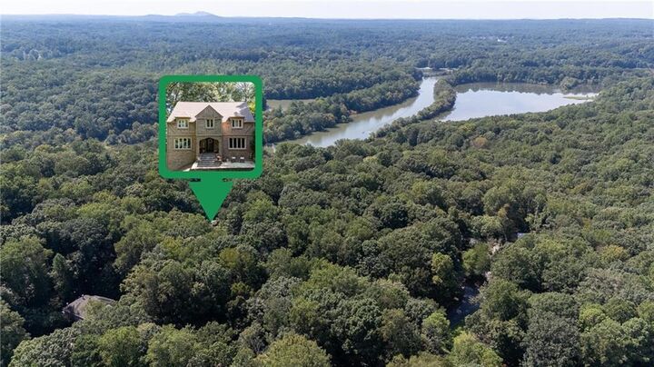 Property Photo: 430 Huntcliff Green GA 30350