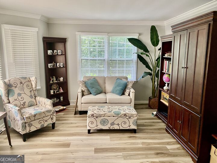 Property Photo: 52 Twickenham Road SE GA 30161