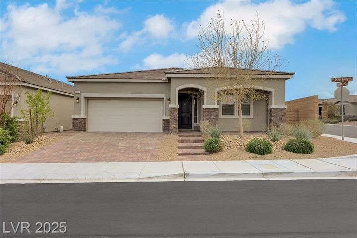 Property Photo: 10161 Ocher Valley Avenue NV 89178