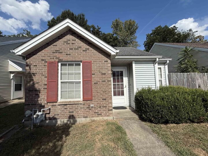 983 Villiagebrook Dr  Henderson KY 42420 photo