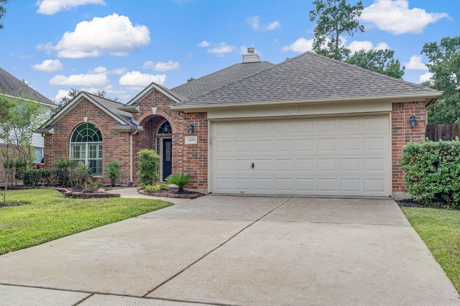 Property Photo:  24919 Corbin Gate Drive  TX 77389 