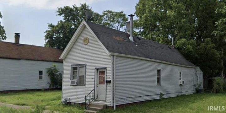 Property Photo: 1116 Georgia Street IN 47710-2336