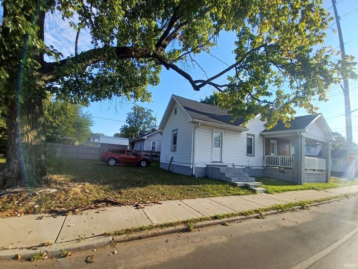 Property Photo: 1565 Lodge Avenue IN 47714
