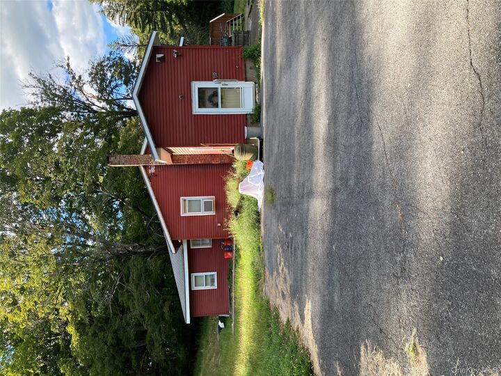 Property Photo:  59 Esopus Avenue  NY 12487 