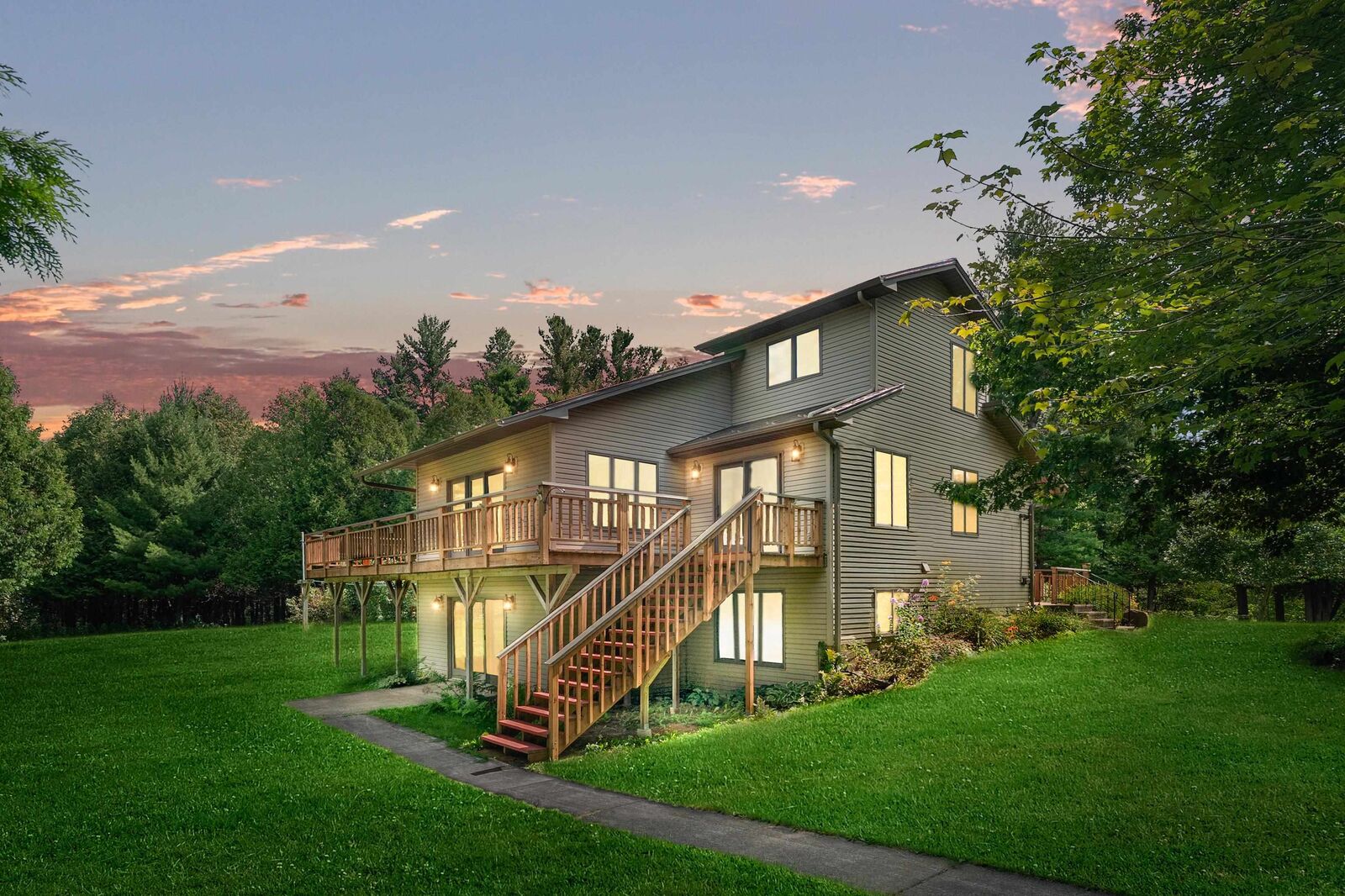 Property Photo: 6565 S Preston Rd WI 54880