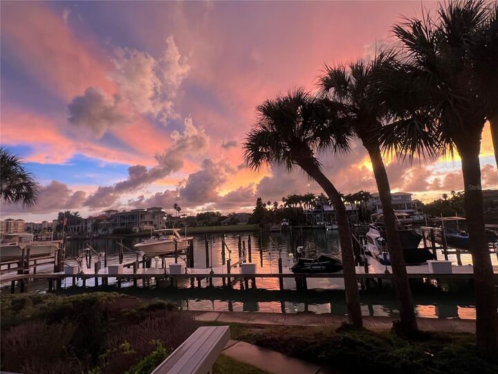 Property Photo: 910 Pinellas Bayway S 103 FL 33715