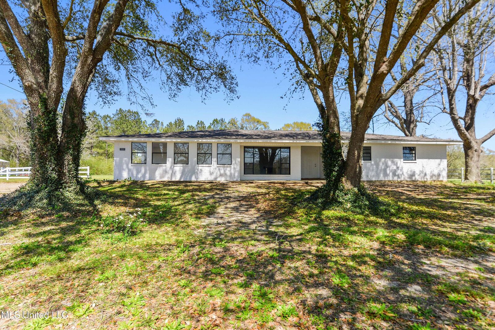 Property Photo:  18562 Highway 53  MS 39503 