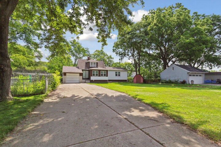 Property Photo: 27144 Barkman Street MI 48066