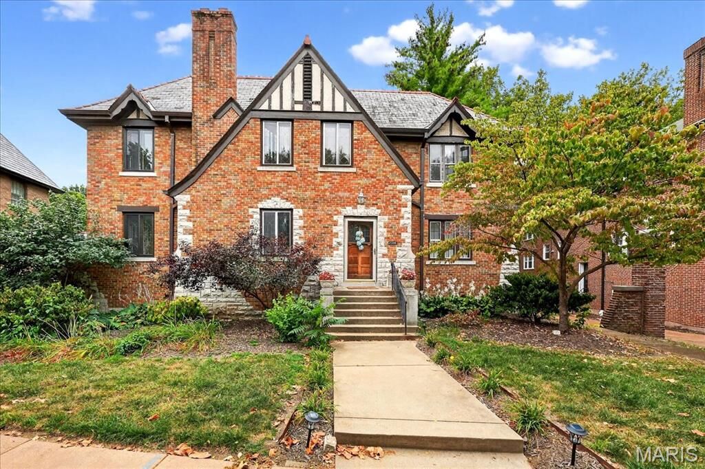 Property Photo: 7224 Pershing Avenue MO 63130