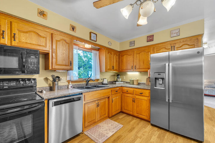 Property Photo:  112 W Althea Dr  WI 53024 