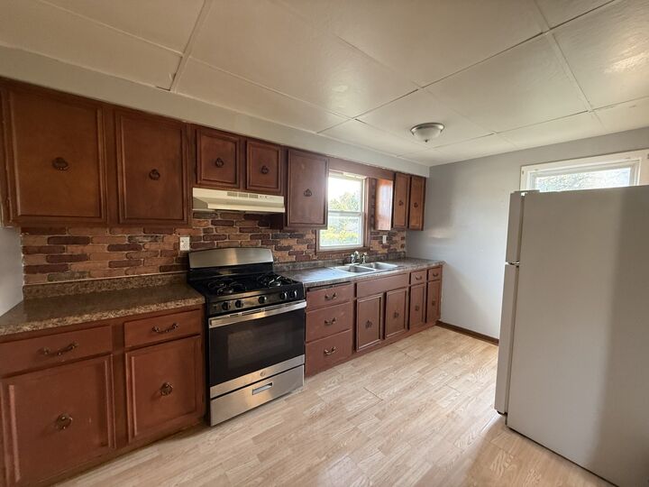 Property Photo: 2302 1st Street IL 61354