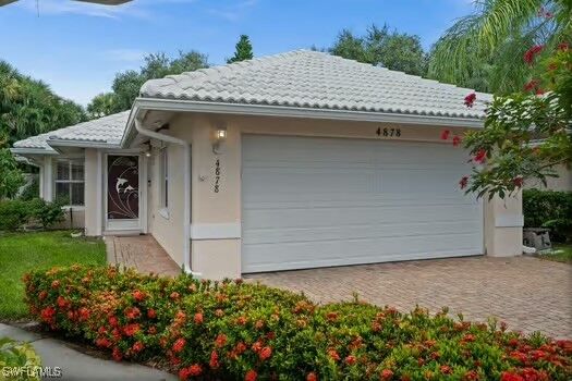 Property Photo:  4878 Europa Drive  FL 34105 