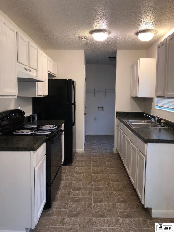Property Photo:  419 Carbon Drive  LA 71280 