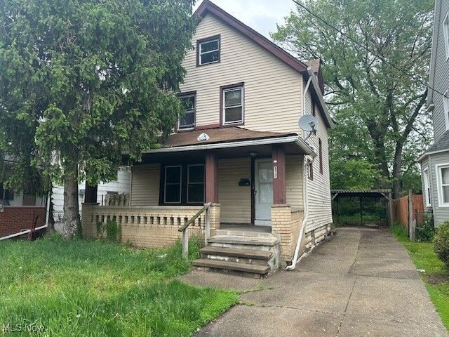 Property Photo:  973 Stevenson Road  OH 44110 