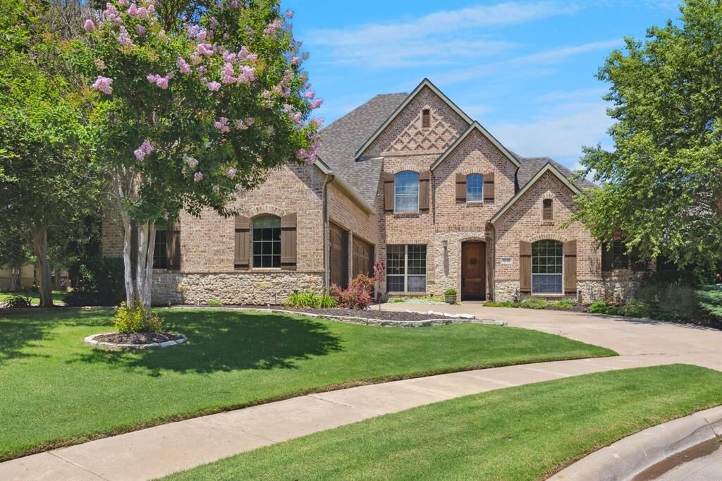 Property Photo:  9216 Cachelle Court  TX 76182 