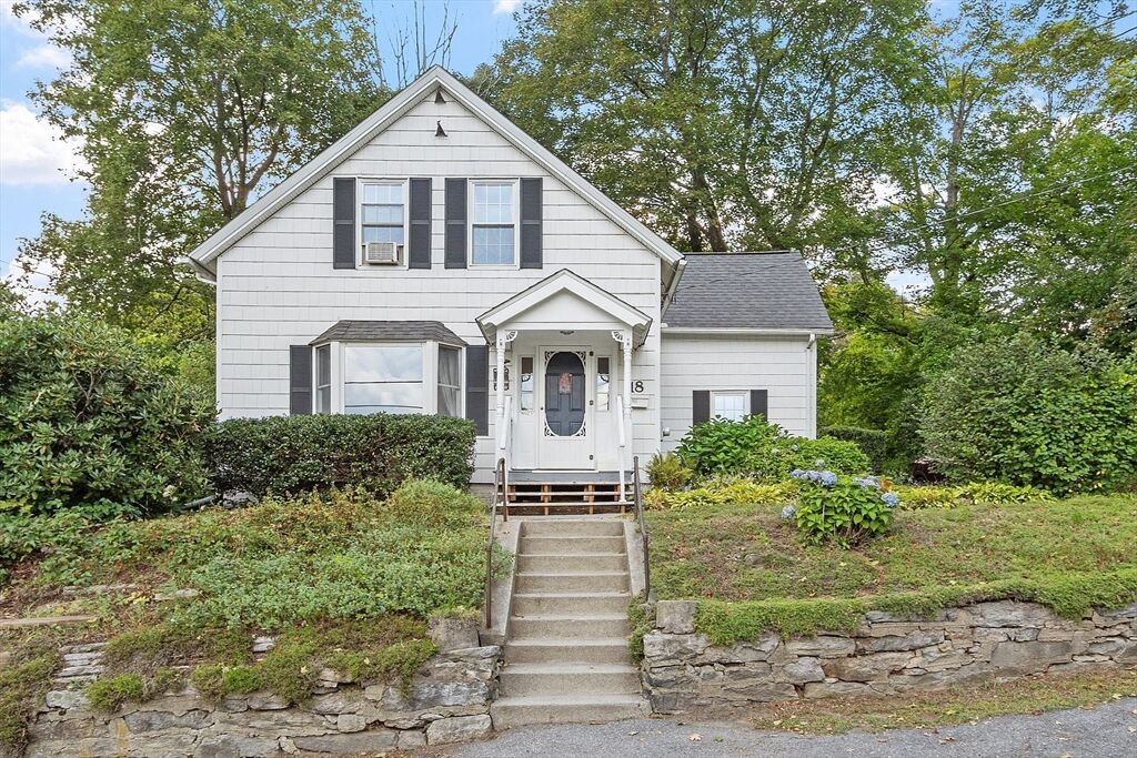 Property Photo:  18 Brown St  MA 01611 